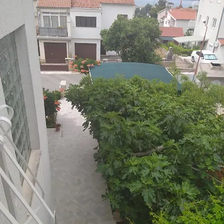 Apartment Mario